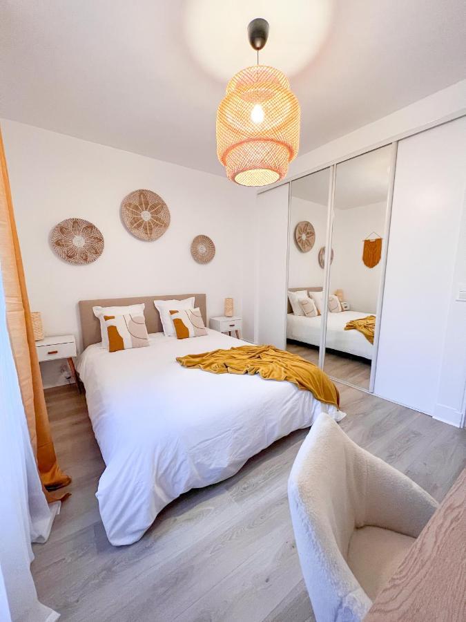 Apartamento Le Jardin Secret D'Amiens Hypercentre Cathedrale, Parking Exterior foto